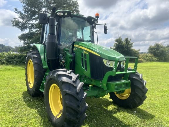 Image of John Deere 6120M equipment image 2
