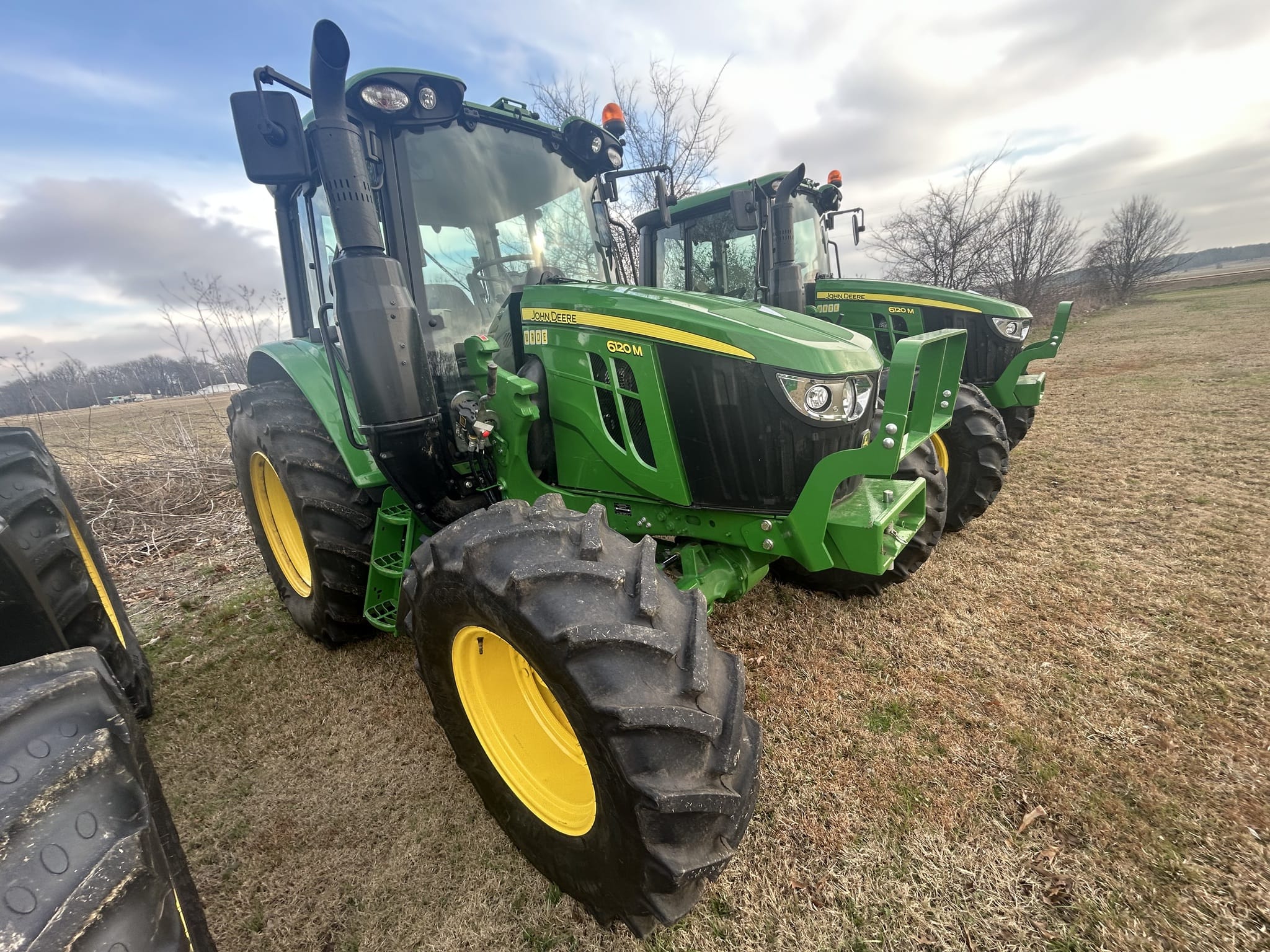 2025 John Deere 6120M Equipment Image0