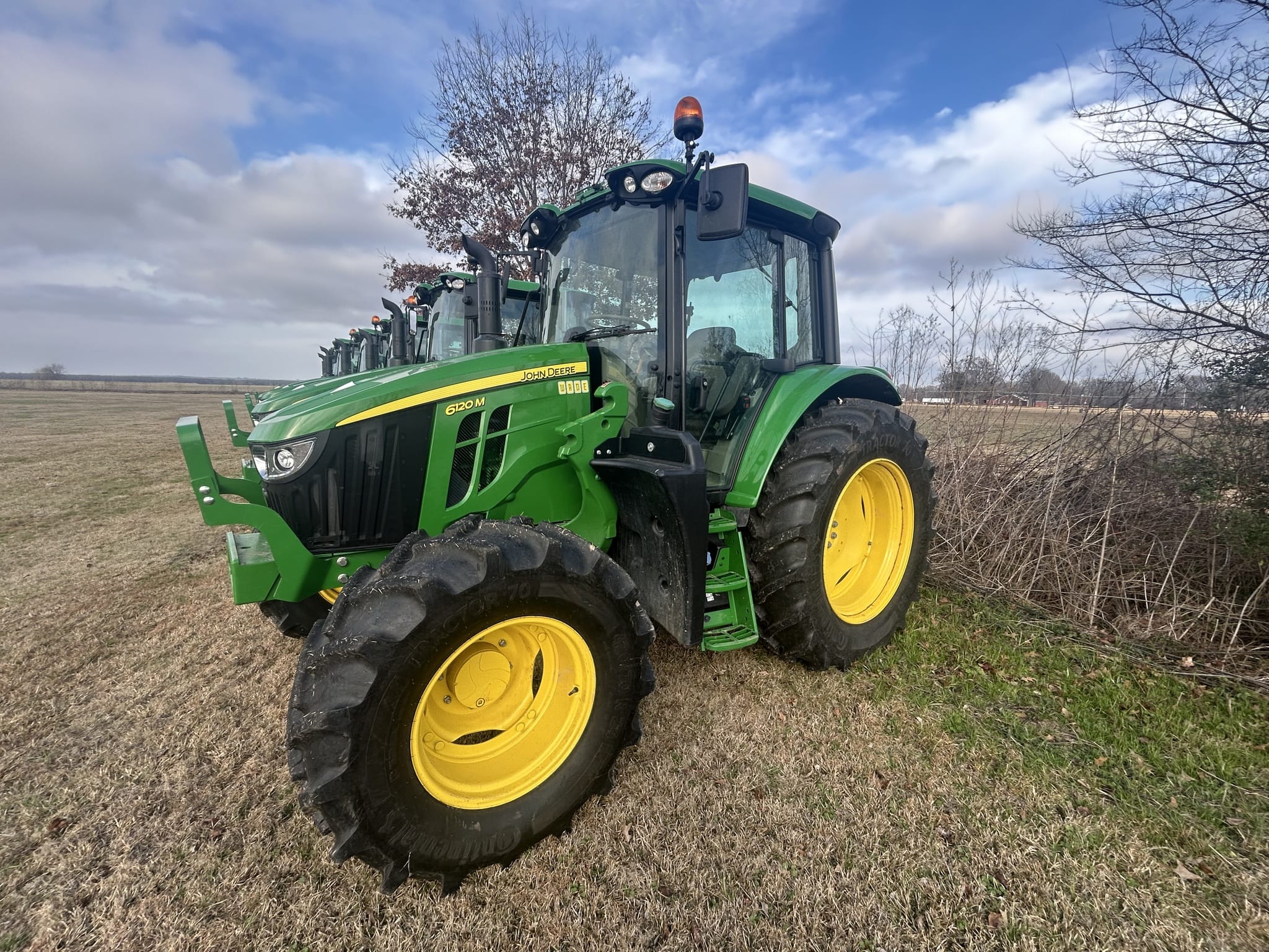 2025 John Deere 6120M Equipment Image0