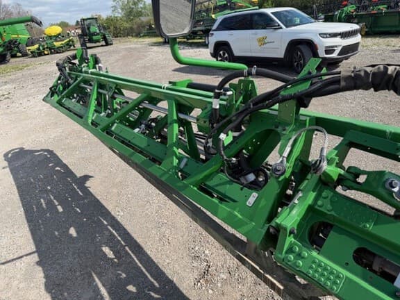 Image of John Deere 612R equipment image 4