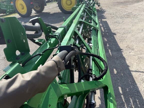 Image of John Deere 612R equipment image 3