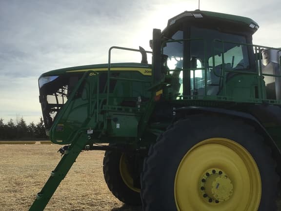 Image of John Deere 612R equipment image 4