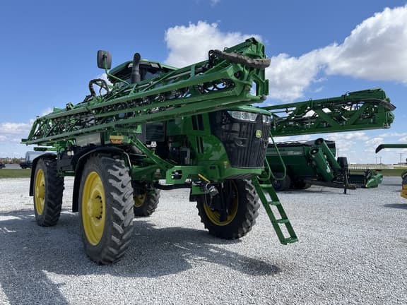 Image of John Deere 612R equipment image 2