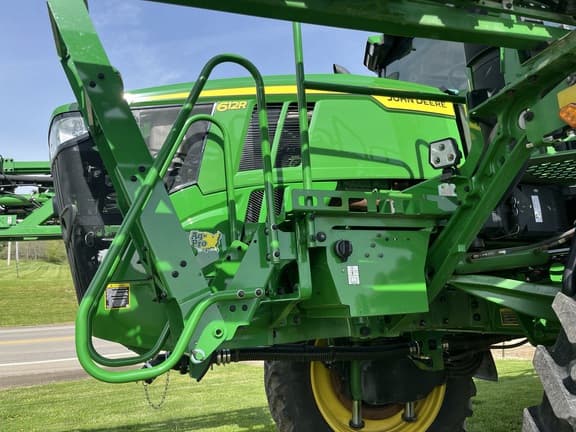 Image of John Deere 612R equipment image 1