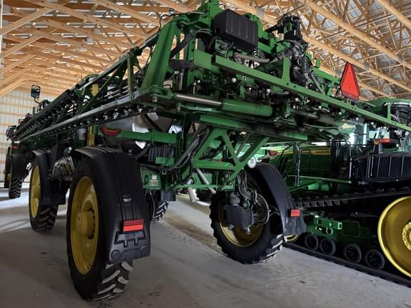 Image of John Deere 612R equipment image 2