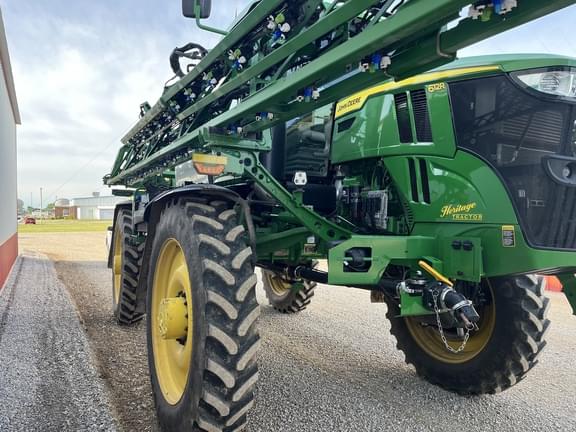Image of John Deere 612R equipment image 4