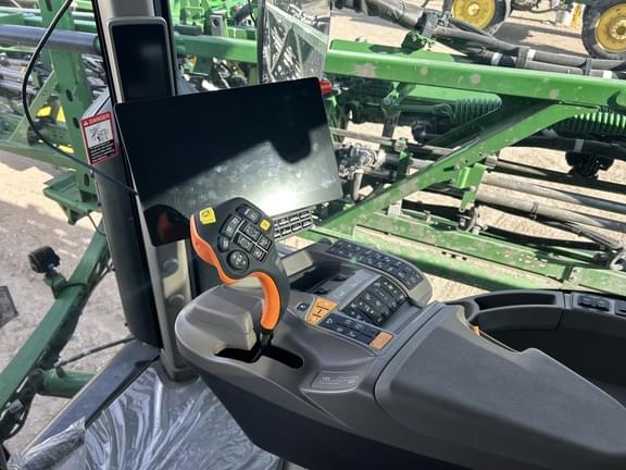 Image of John Deere 612R equipment image 4