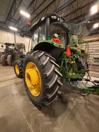 Image of John Deere 6130M equipment image 4