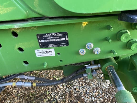 Image of John Deere 6130M equipment image 1