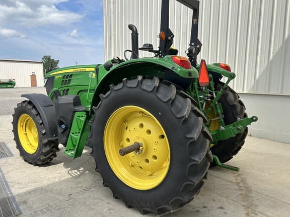 Image of John Deere 6130M equipment image 2