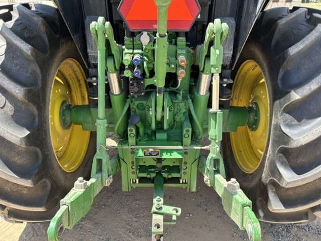 Image of John Deere 6130M equipment image 4