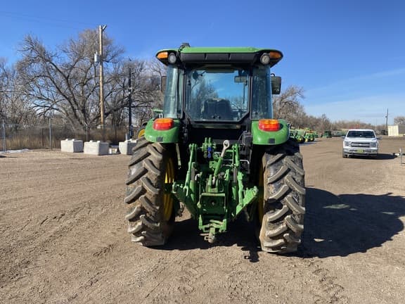 Image of John Deere 6135E equipment image 4