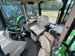 Image of John Deere 6135E equipment image 3