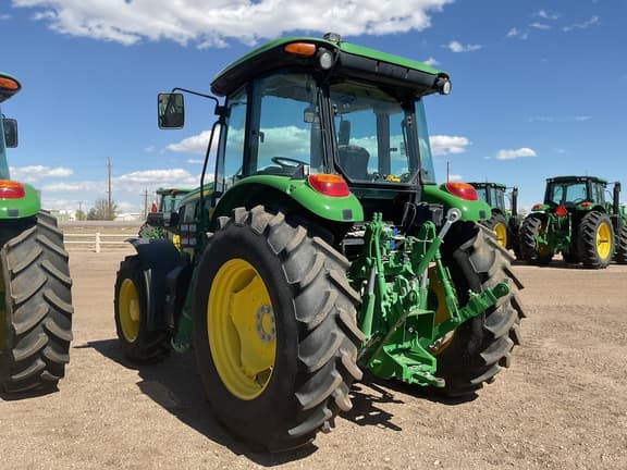 Image of John Deere 6135E equipment image 1