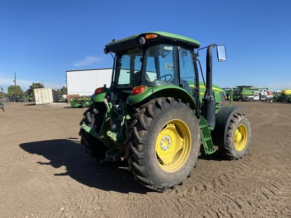 Image of John Deere 6135E equipment image 3