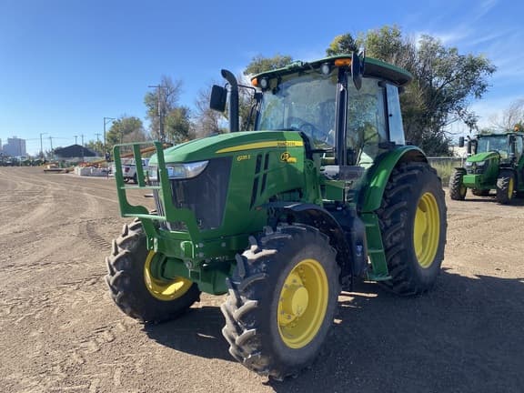Image of John Deere 6135E equipment image 1