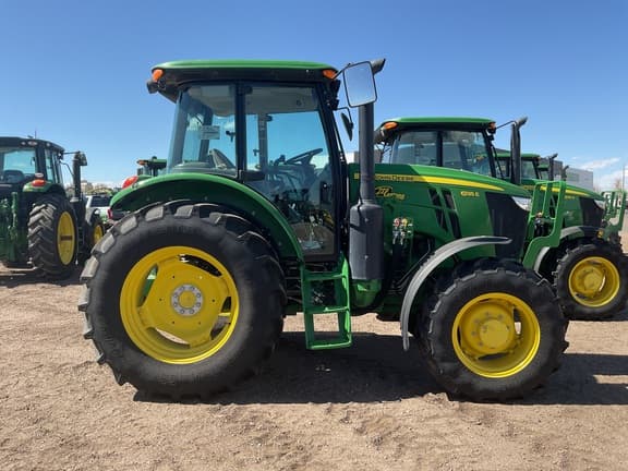 Image of John Deere 6135E equipment image 2