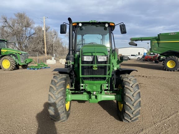 Image of John Deere 6135E equipment image 1