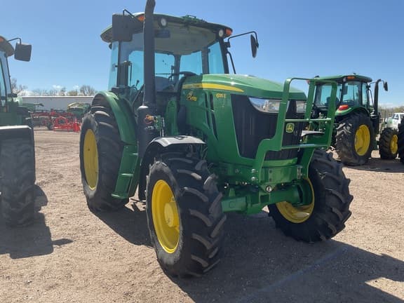 Image of John Deere 6135E equipment image 1