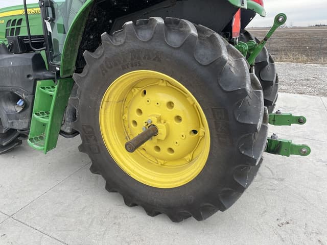 Image of John Deere 6140M equipment image 2