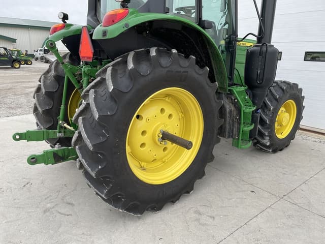 Image of John Deere 6140M equipment image 3