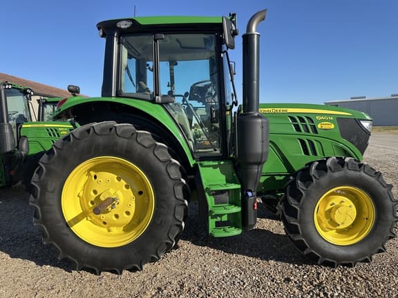 Image of John Deere 6140M equipment image 3