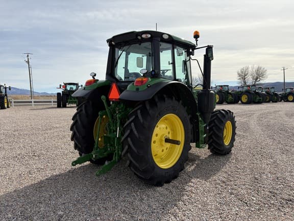 Image of John Deere 6140M equipment image 4