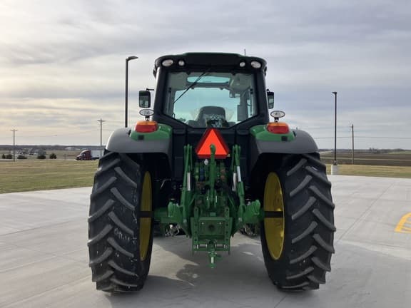 Image of John Deere 6145M equipment image 4