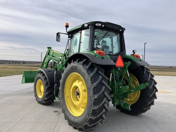 Image of John Deere 6145M equipment image 3
