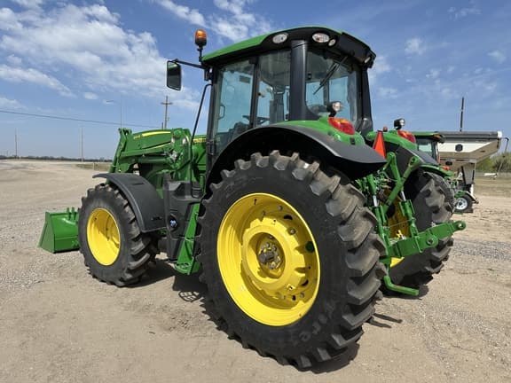 Image of John Deere 6155M equipment image 1