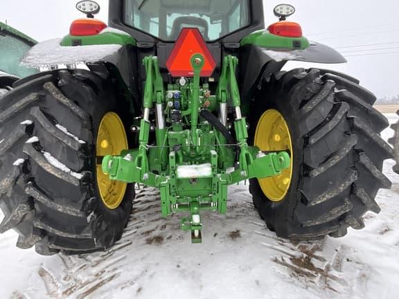 Image of John Deere 6155M equipment image 4