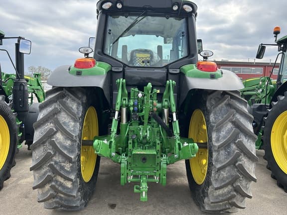 Image of John Deere 6155M equipment image 4