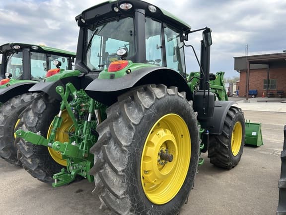 Image of John Deere 6155M equipment image 3