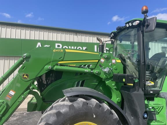 Image of John Deere 6155M equipment image 4