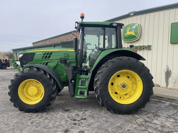Image of John Deere 6155M equipment image 2
