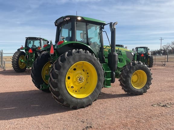 Image of John Deere 6155M equipment image 4