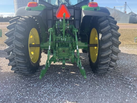 Image of John Deere 6155M equipment image 4