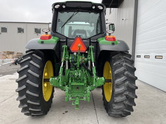 Image of John Deere 6155M equipment image 4