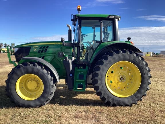 Image of John Deere 6155M equipment image 4