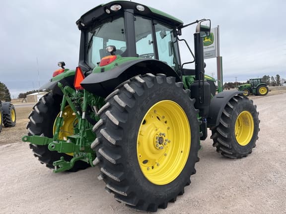 Image of John Deere 6155M equipment image 3