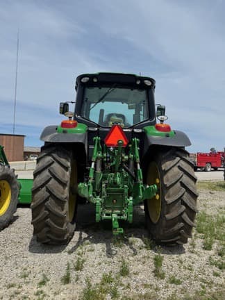 Image of John Deere 6155M equipment image 2