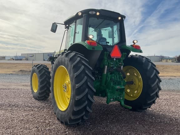 Image of John Deere 6155M equipment image 3