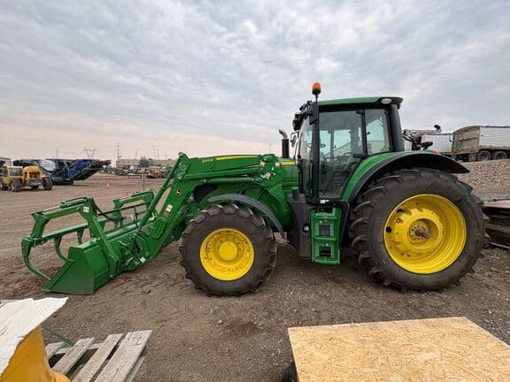 Image of John Deere 6155M equipment image 1