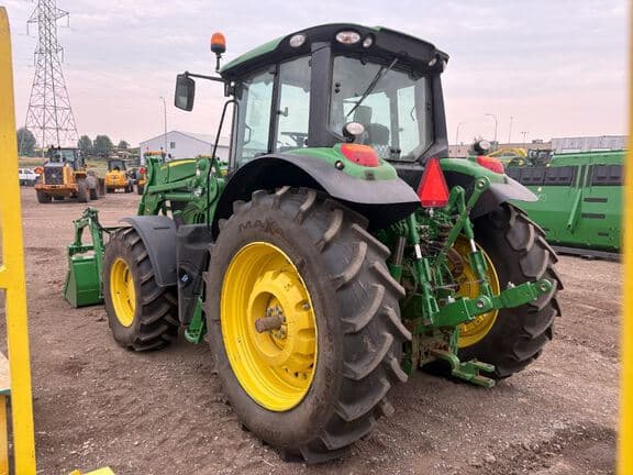 Image of John Deere 6155M equipment image 2