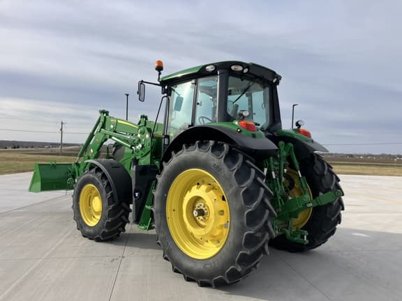 Image of John Deere 6155M equipment image 3