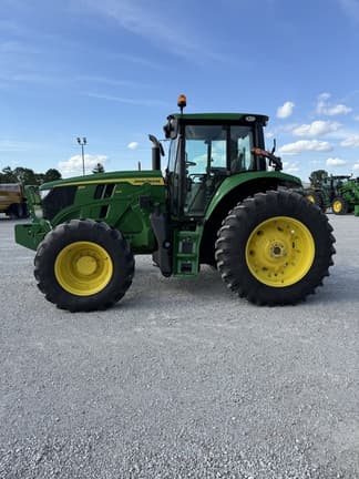 Image of John Deere 6155M equipment image 3