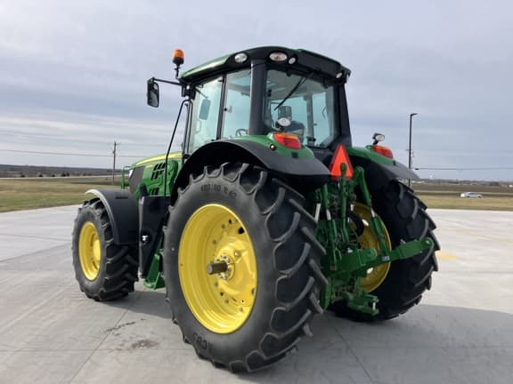 Image of John Deere 6155M equipment image 3