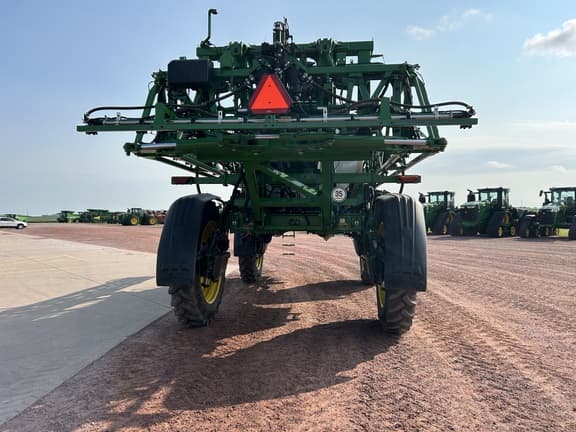 Image of John Deere 616R equipment image 4
