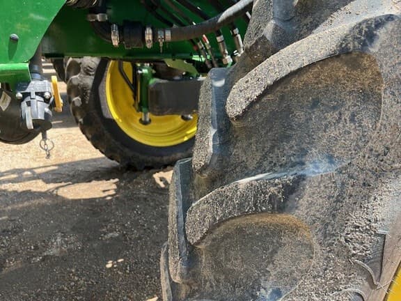 Image of John Deere 616R equipment image 4