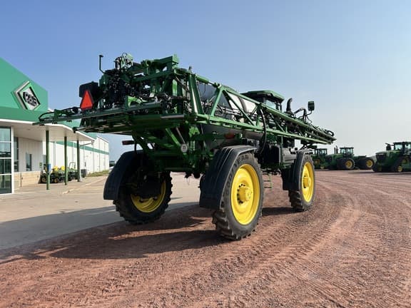 Image of John Deere 616R equipment image 3